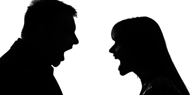دعوای زن و شوهر برای مسائل مالی، اخلاقی و جنسی