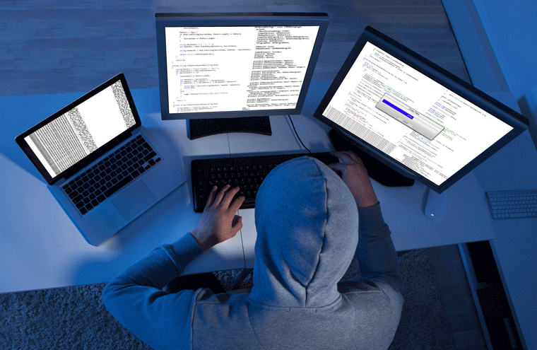 جرایم رایانه ای در فضای سایبری